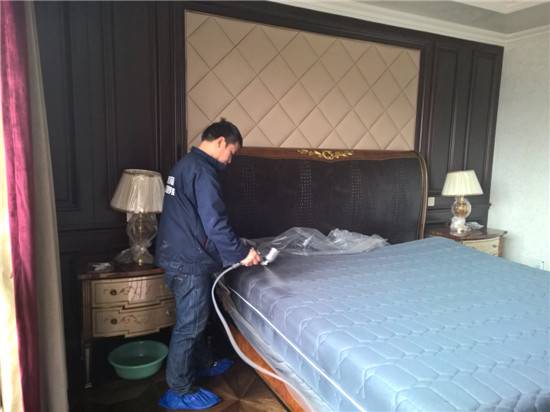 南宫集团加拿大28-ng相信品牌的力量-ng28相信品牌的力量-南宫28在线登录网页版-南宫28注册入口-南宫ng28注册平台入口-ng28娱乐注册入口官方-ng28电子游戏官网入口技术人员正在去除游离态甲醛 南宫集团加拿大28-ng相信品牌的力量-ng28相信品牌的力量-南宫28在线登录网页版-南宫28注册入口-南宫ng28注册平台入口-ng28娱乐注册入口官方-ng28电子游戏官网入口技术人员正在去除游离态甲醛