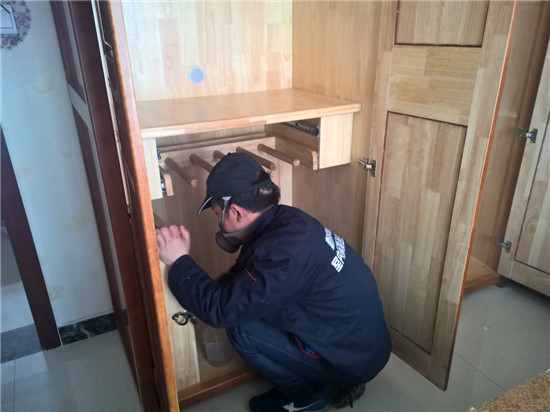 装修味道大,甲醛治理公司能去除吗